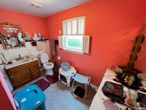 Tiny photo for 810 E 7TH Street, Centralia, IL 62801 (MLS # EB459772)