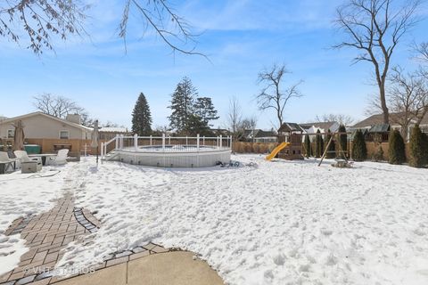 A home in Glen Ellyn