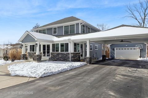 A home in Glen Ellyn