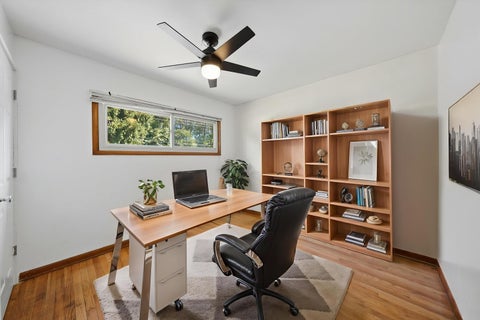 Tiny photo for 15207 Waterman Drive, South Holland, IL 60473 (MLS # 12737362)