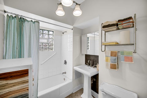 Tiny photo for 10450 S Church Street, Chicago, IL 60643 (MLS # 12737615)