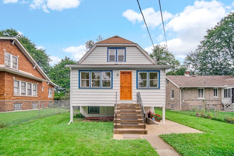 Tiny photo for 10450 S Church Street, Chicago, IL 60643 (MLS # 12737615)