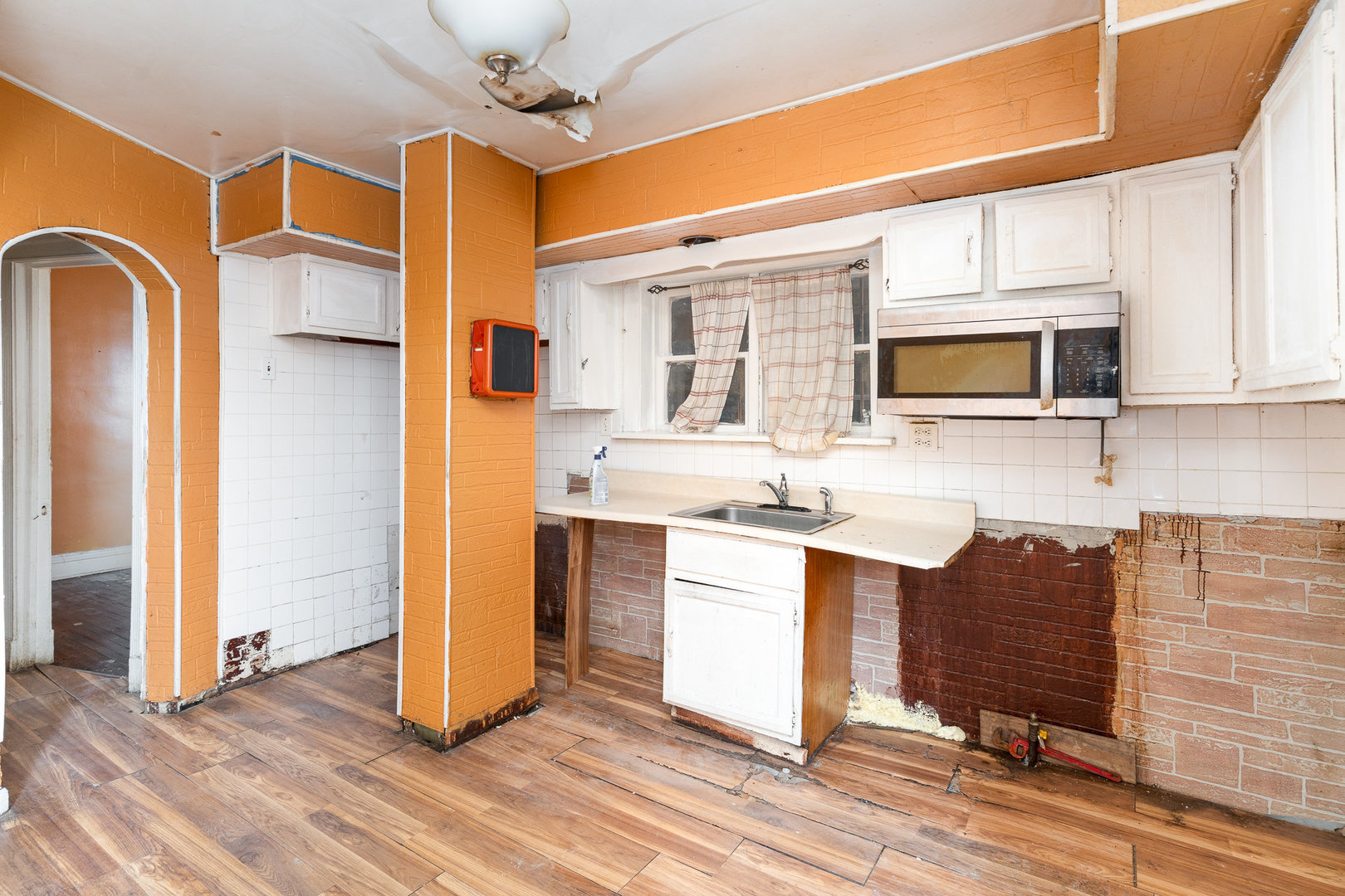 5239 S Ingleside Avenue