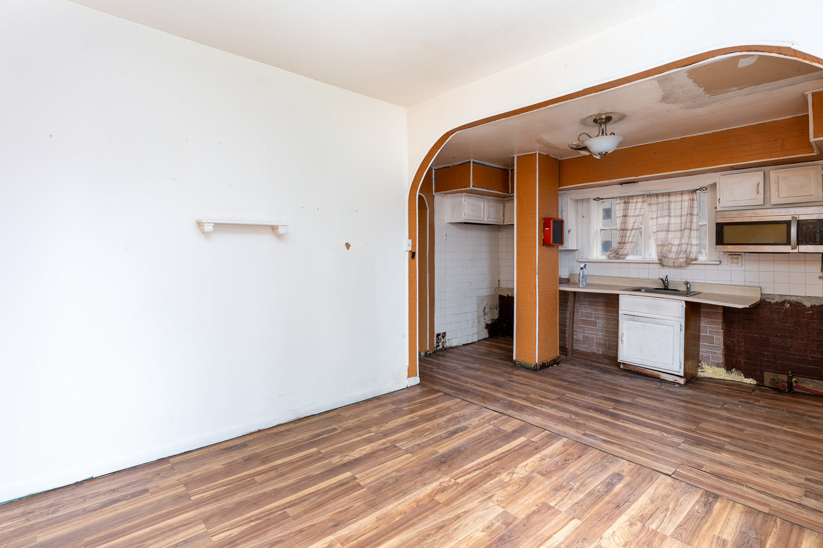 5239 S Ingleside Avenue