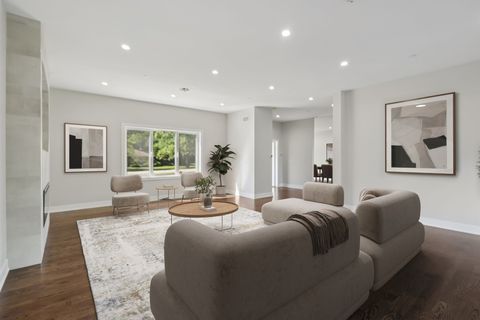 Tiny photo for 1744 Walnut Circle, Northbrook, IL 60062 (MLS # 12546086)