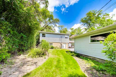 Tiny photo for 349 Park Drive, Northbrook, IL 60062 (MLS # 12722507)