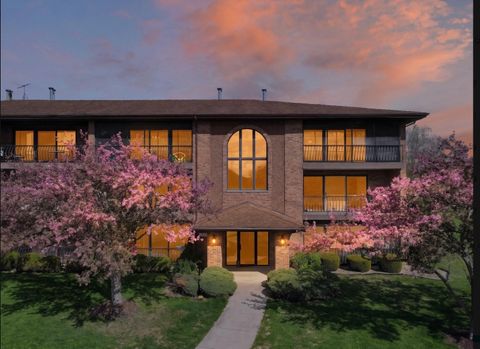Photo of 11111 Heritage Drive #3B, Palos Hills, IL 60465 (MLS # 12623261)
