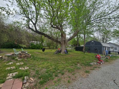 Tiny photo for 208 W Bryan Street, Herrin, IL 62948 (MLS # 12621979)