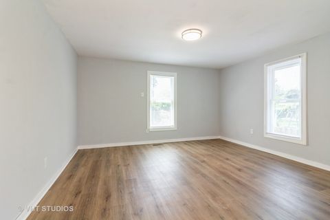 Tiny photo for 92 W 37th Street, Steger, IL 60475 (MLS # 12478535)