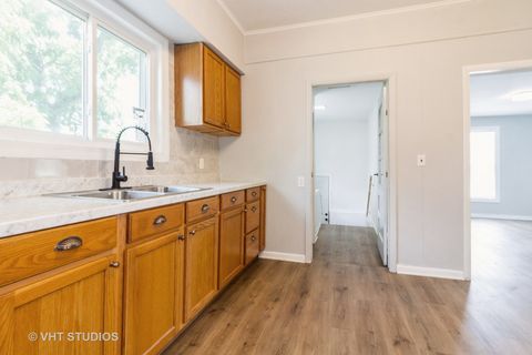 Tiny photo for 92 W 37th Street, Steger, IL 60475 (MLS # 12478535)
