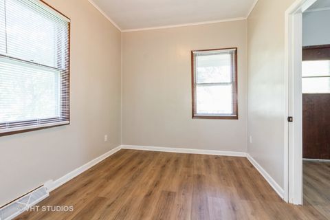 Tiny photo for 92 W 37th Street, Steger, IL 60475 (MLS # 12478535)