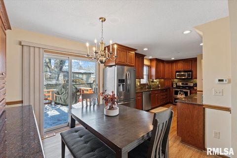 Tiny photo for 4334 AUGUSTA Court, Bettendorf, IA 52722 (MLS # QC4270077)