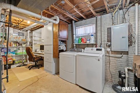 Tiny photo for 4334 AUGUSTA Court, Bettendorf, IA 52722 (MLS # QC4270077)