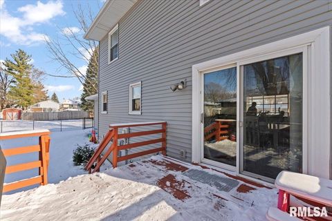 Tiny photo for 4334 AUGUSTA Court, Bettendorf, IA 52722 (MLS # QC4270077)