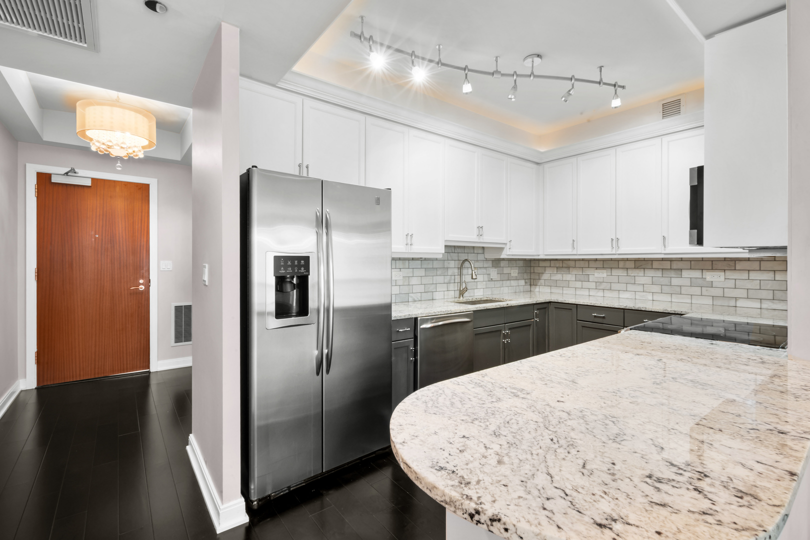 130 N Garland Court 2706