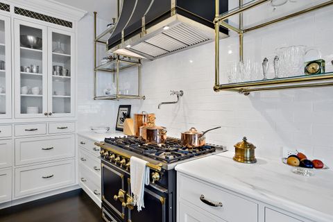 Tiny photo for 159 E Walton Place #14A, Chicago, IL 60611 (MLS # 12541442)