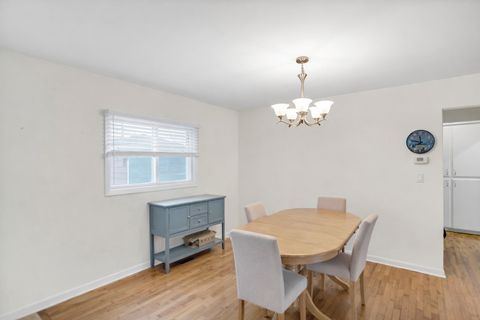 Tiny photo for 705 Cumberland Street, Hoffman Estates, IL 60169 (MLS # 12615083)