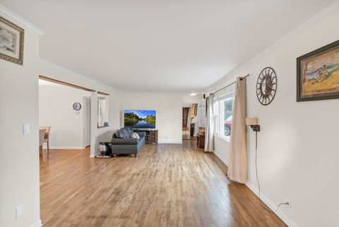 Tiny photo for 705 Cumberland Street, Hoffman Estates, IL 60169 (MLS # 12615083)