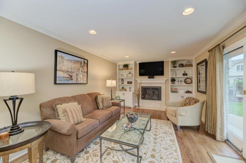 Tiny photo for 1326 S Fernandez Avenue, Arlington Heights, IL 60005 (MLS # 12765375)