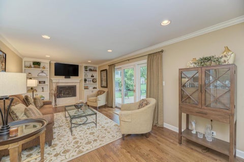Tiny photo for 1326 S Fernandez Avenue, Arlington Heights, IL 60005 (MLS # 12765375)