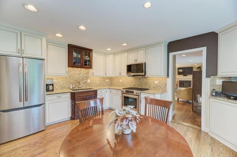 Tiny photo for 1326 S Fernandez Avenue, Arlington Heights, IL 60005 (MLS # 12765375)
