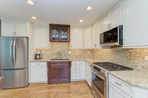 Tiny photo for 1326 S Fernandez Avenue, Arlington Heights, IL 60005 (MLS # 12765375)