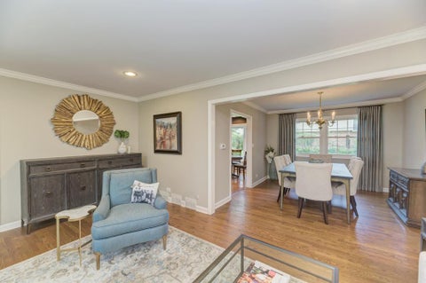 Tiny photo for 1326 S Fernandez Avenue, Arlington Heights, IL 60005 (MLS # 12765375)