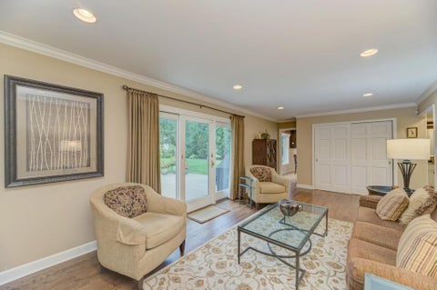 Tiny photo for 1326 S Fernandez Avenue, Arlington Heights, IL 60005 (MLS # 12765375)