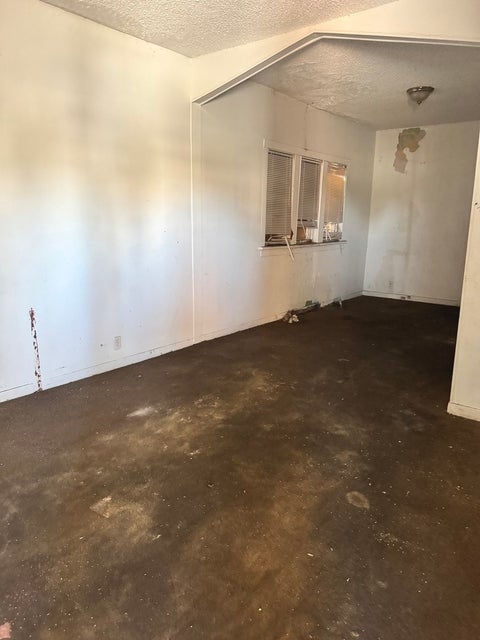 Tiny photo for 752 State Line Road, Calumet City, IL 60409 (MLS # 12774134)