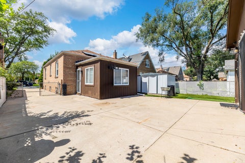 Tiny photo for 9543 S Mozart Street, Evergreen Park, IL 60805 (MLS # 12750839)