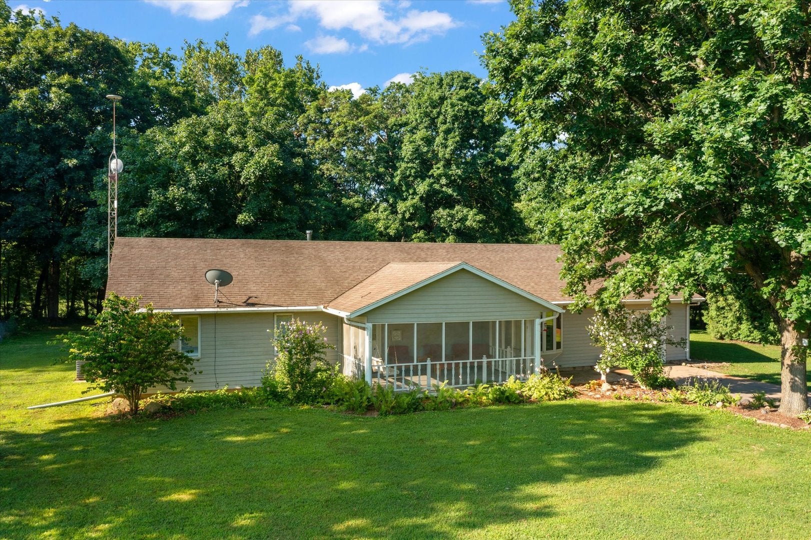1430 Riverbend Lane