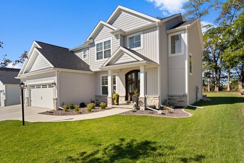 Tiny photo for 1207 Briarwood Lane, Mahomet, IL 61853 (MLS # 12590213)