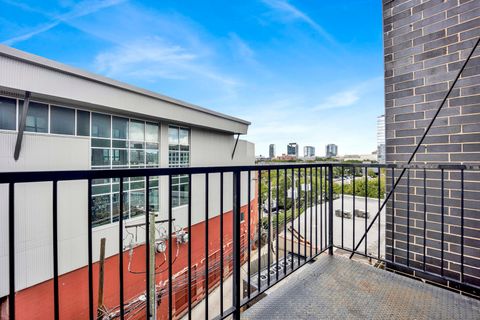 Tiny photo for 1014 N Larrabee Street #4N, Chicago, IL 60610 (MLS # 12495716)