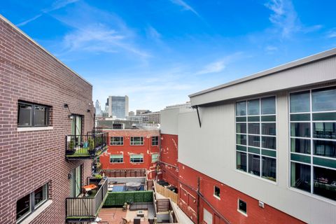 Tiny photo for 1014 N Larrabee Street #4N, Chicago, IL 60610 (MLS # 12495716)