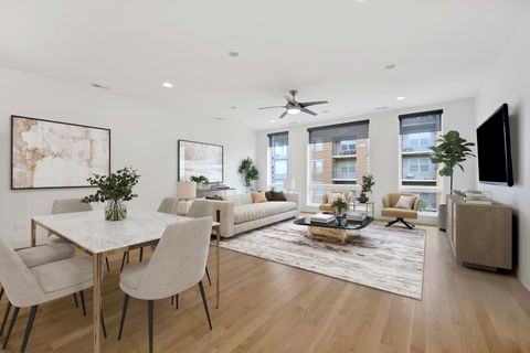 Tiny photo for 1014 N Larrabee Street #4N, Chicago, IL 60610 (MLS # 12495716)