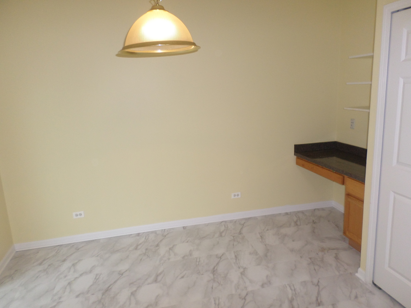 652 N Hidden Prairie Court