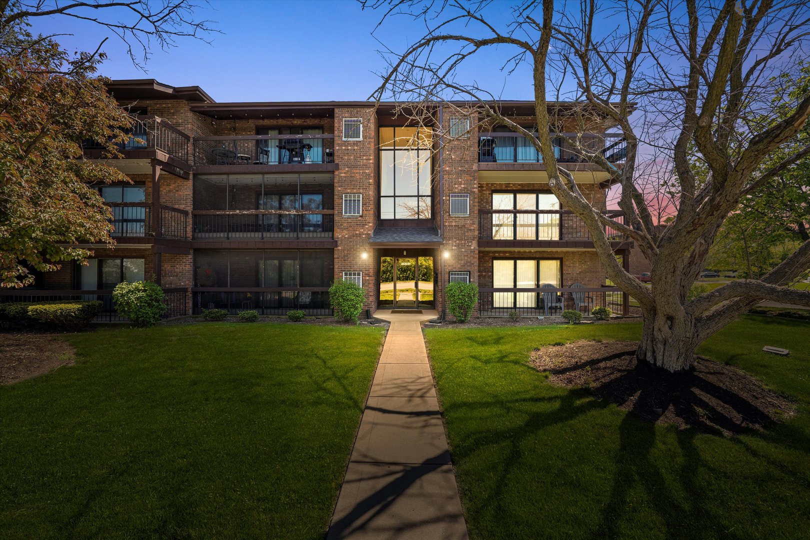 15103 Quail Hollow Drive 604