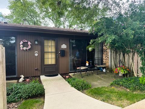 485 Raintree Court B Glen Ellyn IL 60137