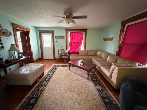 Tiny photo for 501 N Marion Avenue, Salem, IL 62881 (MLS # 12671284)