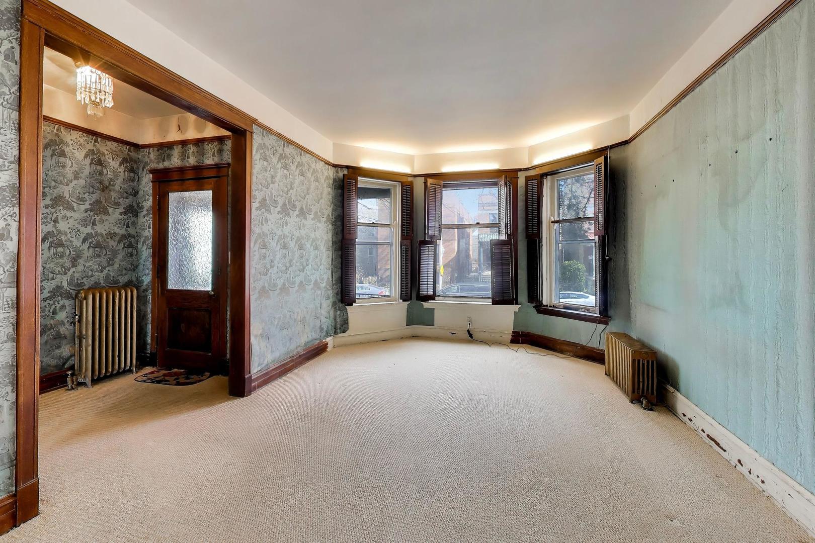 5210 N Glenwood Avenue