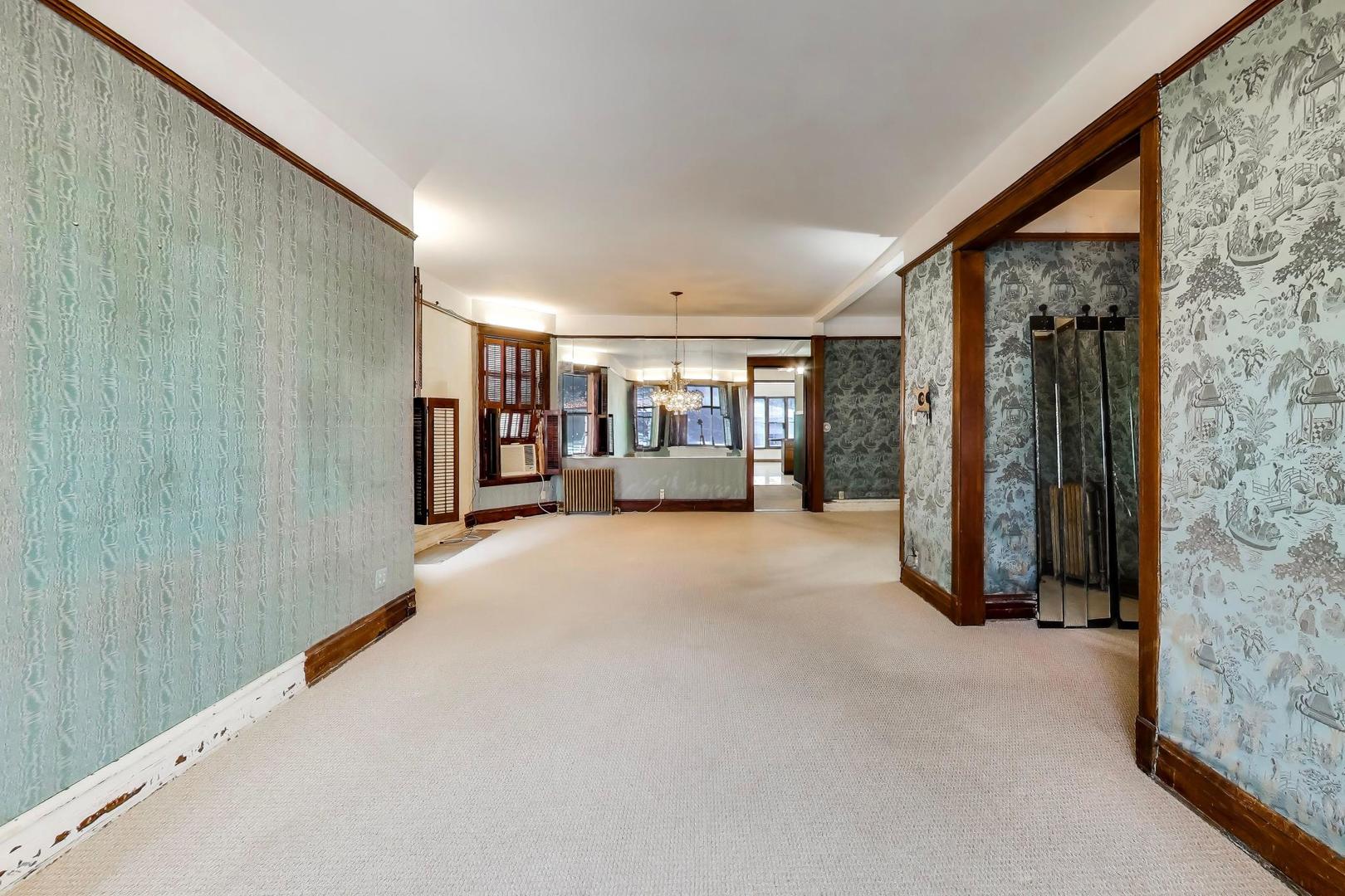 5210 N Glenwood Avenue