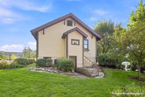 Tiny photo for 204 N Archer Avenue, Mundelein, IL 60060 (MLS # 12749142)