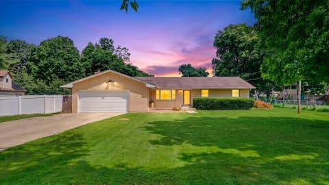 Tiny photo for 408 E Victory Street, Sidney, IL 61877 (MLS # 12711603)