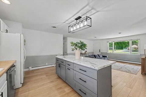 Tiny photo for 408 E Victory Street, Sidney, IL 61877 (MLS # 12711603)