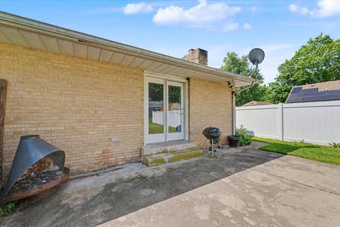 Tiny photo for 408 E Victory Street, Sidney, IL 61877 (MLS # 12711603)