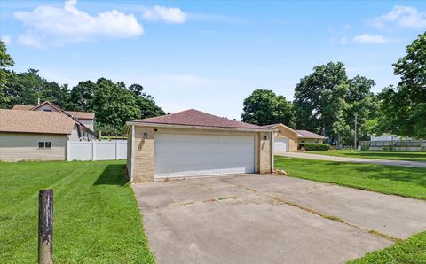 Tiny photo for 408 E Victory Street, Sidney, IL 61877 (MLS # 12711603)