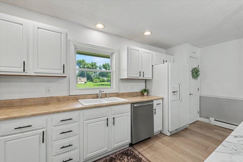 Tiny photo for 408 E Victory Street, Sidney, IL 61877 (MLS # 12711603)