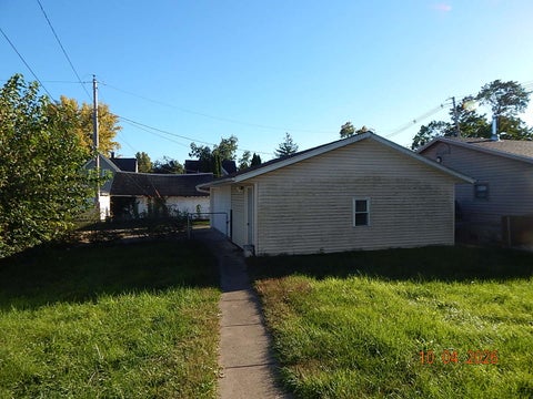 Tiny photo for 845 3rd Avenue S, Clinton, IA 52732 (MLS # 12794685)