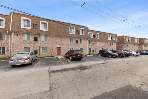 Tiny photo for 8704 Mobile Avenue #2C, Oak Lawn, IL 60453 (MLS # 12527289)