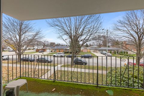 Tiny photo for 8704 Mobile Avenue #2C, Oak Lawn, IL 60453 (MLS # 12527289)